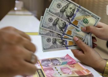 Rupiah Hari Ini Menyentuh 18.111 per dolar AS Dampak dari Harga Minyak