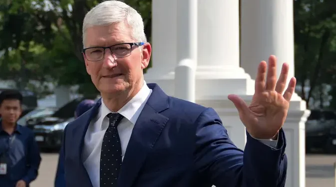 Tim Cook Mundur sebagai CEO Apple, John Ternus Siap Memimpin Selanjutnya