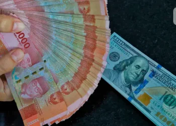 Rupiah Tertekan Dekati 18.000 per Dolar AS, Analis Bongkar Penyebabnya
