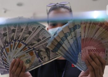 Rupiah Menguat ke 18.015 per Dolar AS Didukung Sentimen Domestik